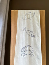 Load image into Gallery viewer, Linen table runner with sea animals embroidery
