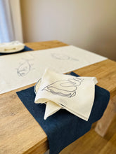Load image into Gallery viewer, Lina salvete