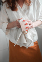 Load image into Gallery viewer, Linen kimono blouse