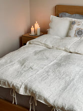 Load image into Gallery viewer, Linen Duvet cover Skinny Ties, Moonlight white