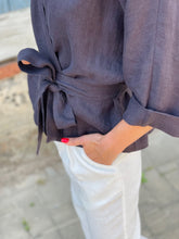 Load image into Gallery viewer, Linen blouse