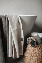 Load image into Gallery viewer, bath towel