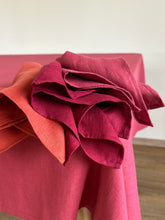 Ielādēt attēlu galerijas skatītājā, Elevate your dining experience with this beautifully crafted Washed Linen Tablecloth and Napkin Set. Made from 100% premium linen, this set combines both timeless elegance and everyday practicality, making it the perfect addition to your kitchen or dining room.

The tablecloth features a soft, relaxed look, thanks to the natural washed linen fabric, which brings a subtle texture and a chic, lived-in feel. Paired with matching napkins, this set is designed to complement any occasion, whether you're hosting a
