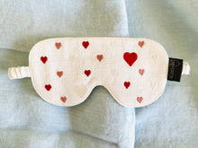 Ielādēt attēlu galerijas skatītājā, We spend a significant portion of our lives, so let’s do it as comfortable as we can!

You can use sleeping mask while relaxing in your comfy bedroom as well as on flight or long travel in light.

The beauty of linen’s natural, yet smooth texture brings comfort to our body and mind. It is natural, sustainable, healthy, timeless, relaxing, refreshing and warming.

Linen’s ability to adapt to various temperatures enhances sleep and its natural properties bring about relaxation and support health.
