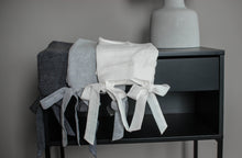 Ielādēt attēlu galerijas skatītājā, linen pillowcase wide ties
