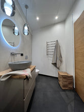 Ielādēt attēlu galerijas skatītājā, A heavyweight linen towel in Natural color with stripes is absorbent and dries quickly and with two loops for easy hanging.

Linen is naturally antimicrobial and allows for easy airflow ensuring your towels dry quicker and stay free of mildew, germs or unpleasant odors.

Classic and beautiful linen towels will suit any bathroom. That large linen towel is great for wrapping it after a bath, shower or enjoying a sauna. The linen towel is big enough to be used on the seashore - by laying it in the warm sand an
